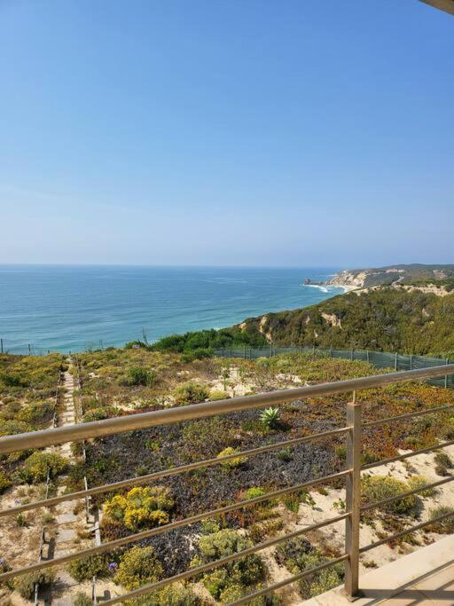 パタイアスNazare Uninterrupted Views And Sounds Of The Seaアパートメント エクステリア 写真